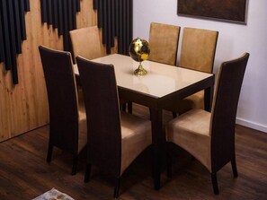 Apartment | Dining - Urban Luxury Apartment Zagreb (Zagreb)