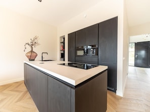 Villa | Private kitchen - Beautiful Water Villa Near Harderwijk (Zeewolde)