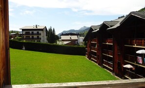 Property grounds - 1st floor, balcony, tv, ski locker, 25m², Les Gets (Les Gets)