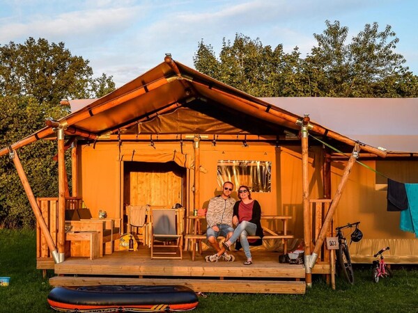 Safari Tent With Pool Access - Overijssel