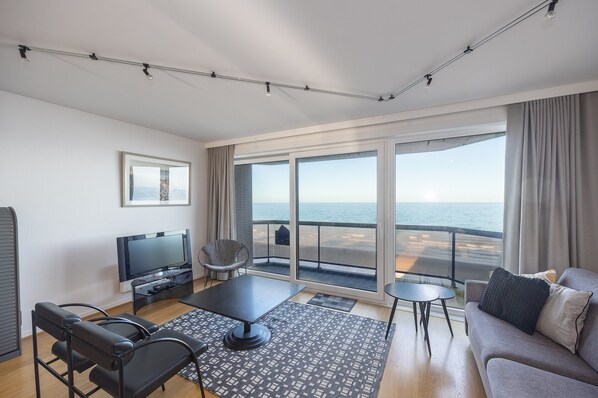 Apartment | Living area - Apartment With two Terraces and sea View (Middelkerke)