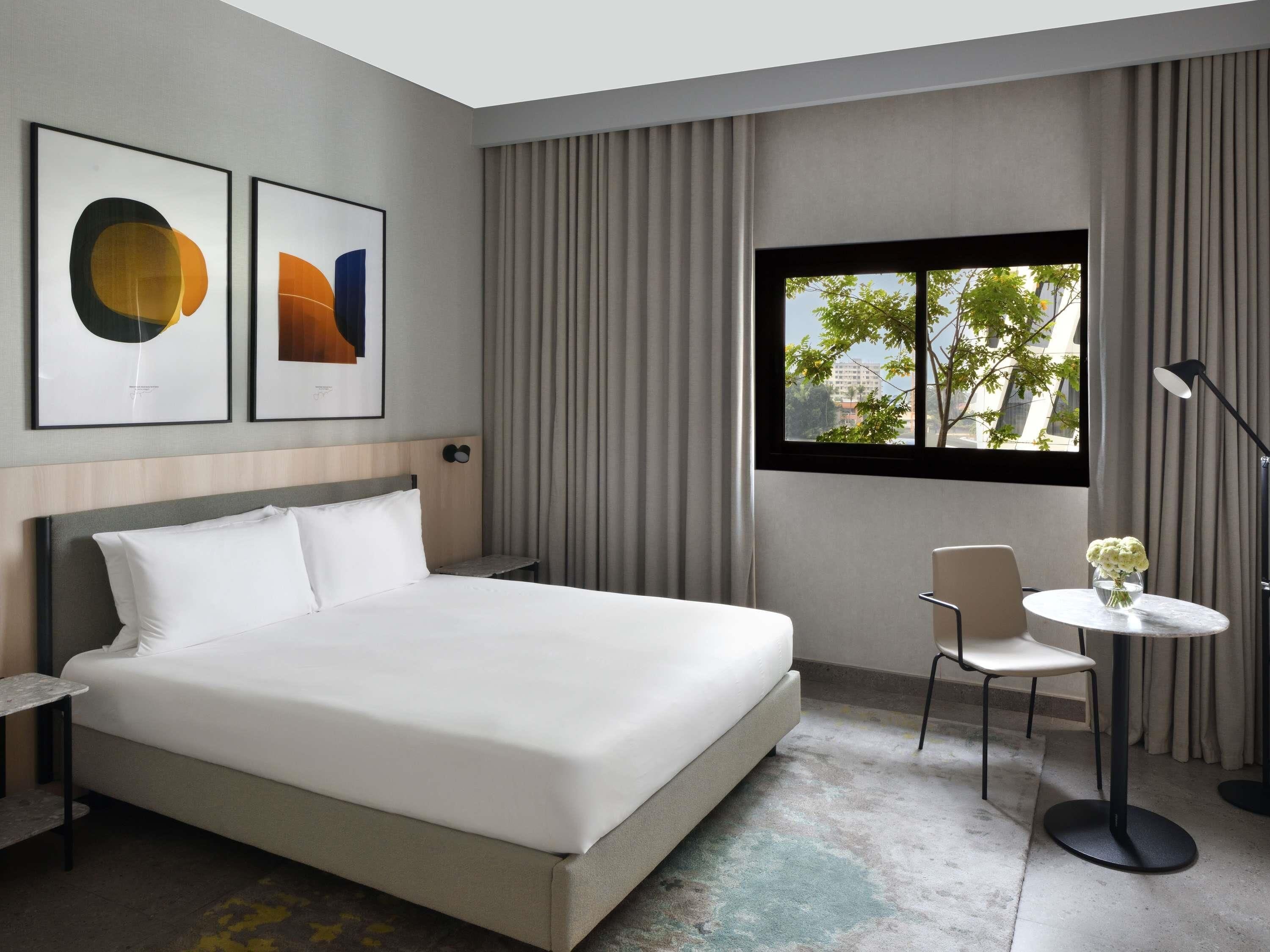 商务开间, 1 张双人床 | 防过敏的被褥、记忆海绵床垫、客房内保险箱、特色装修