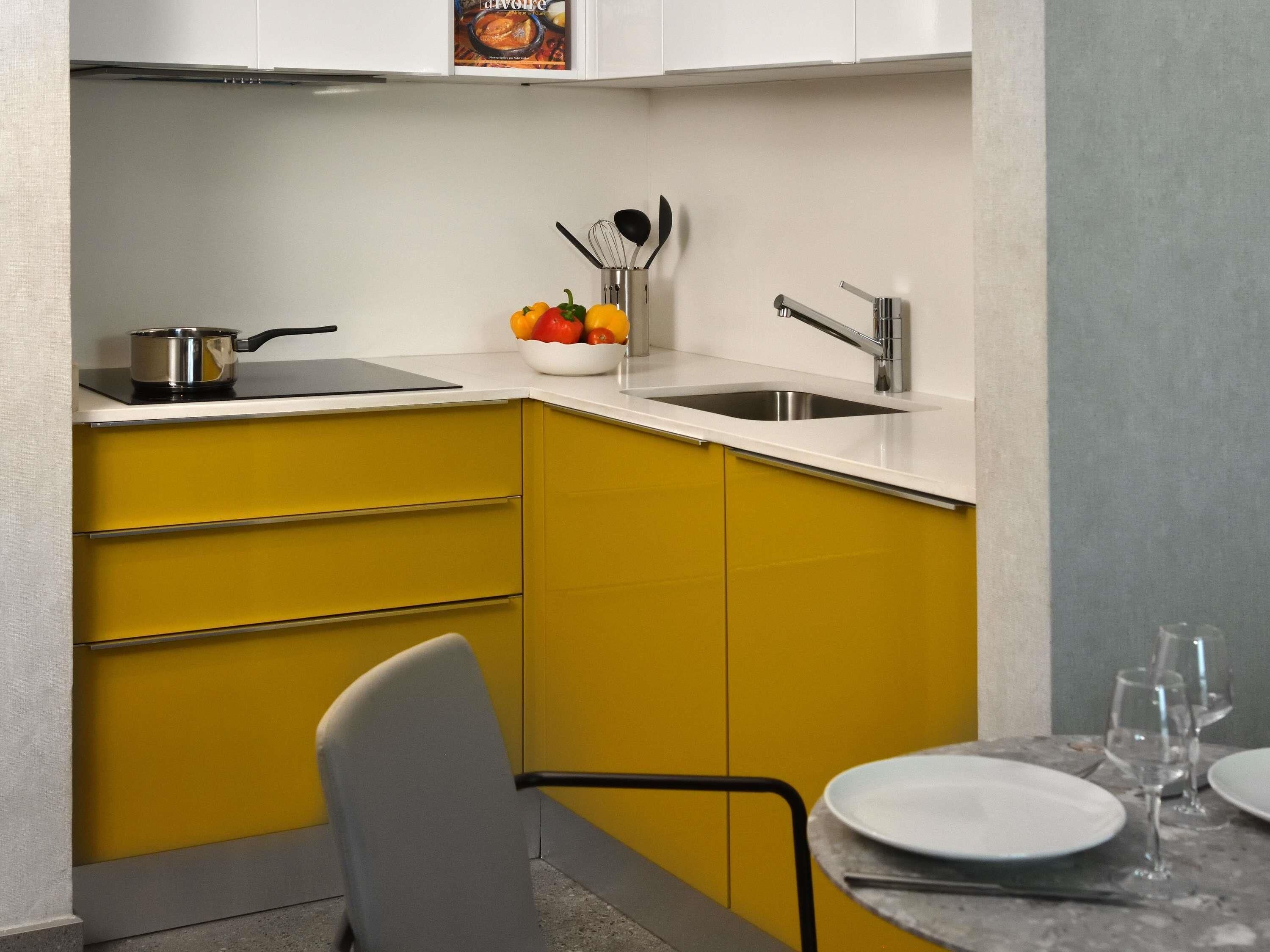 Departamento empresarial, 1 habitación | Ropa de cama hipoalergénica y camas con efecto memoria 