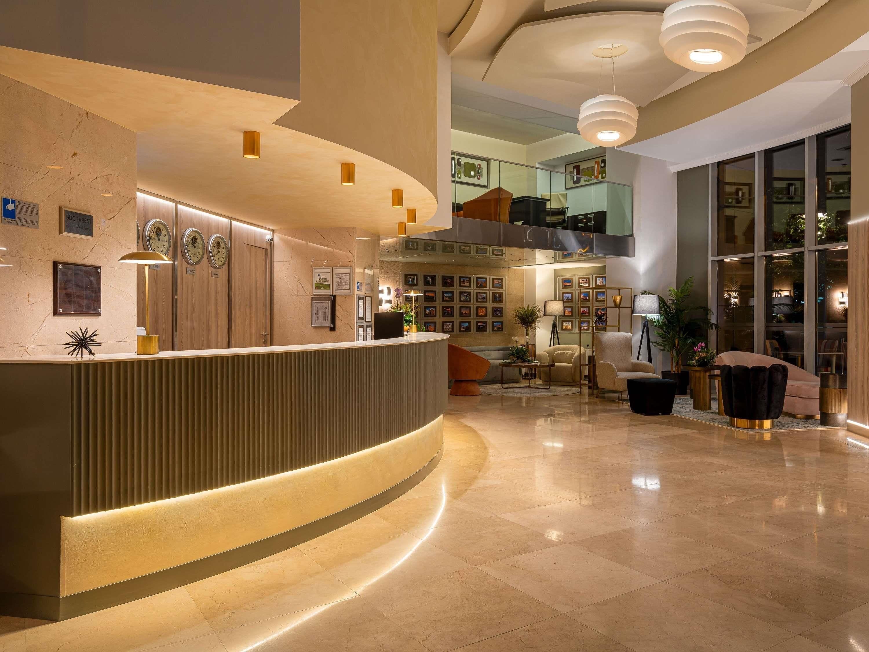 Foto - Bucharest Unirii Square - Handwritten Collection