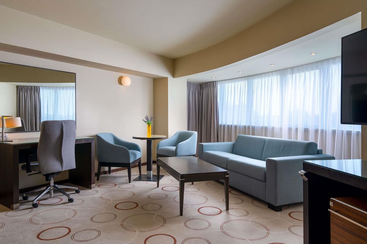 Ropa de cama de alta calidad y minibar