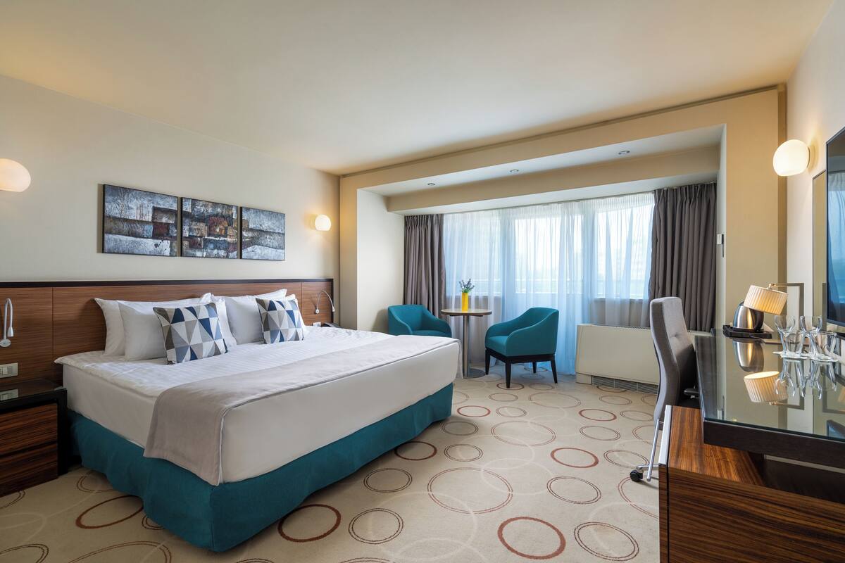 Executive Room, 1 Queen Bed