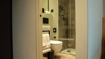 Superior Room, 2 Twin Beds | Premium bedding, minibar, in-room safe, desk