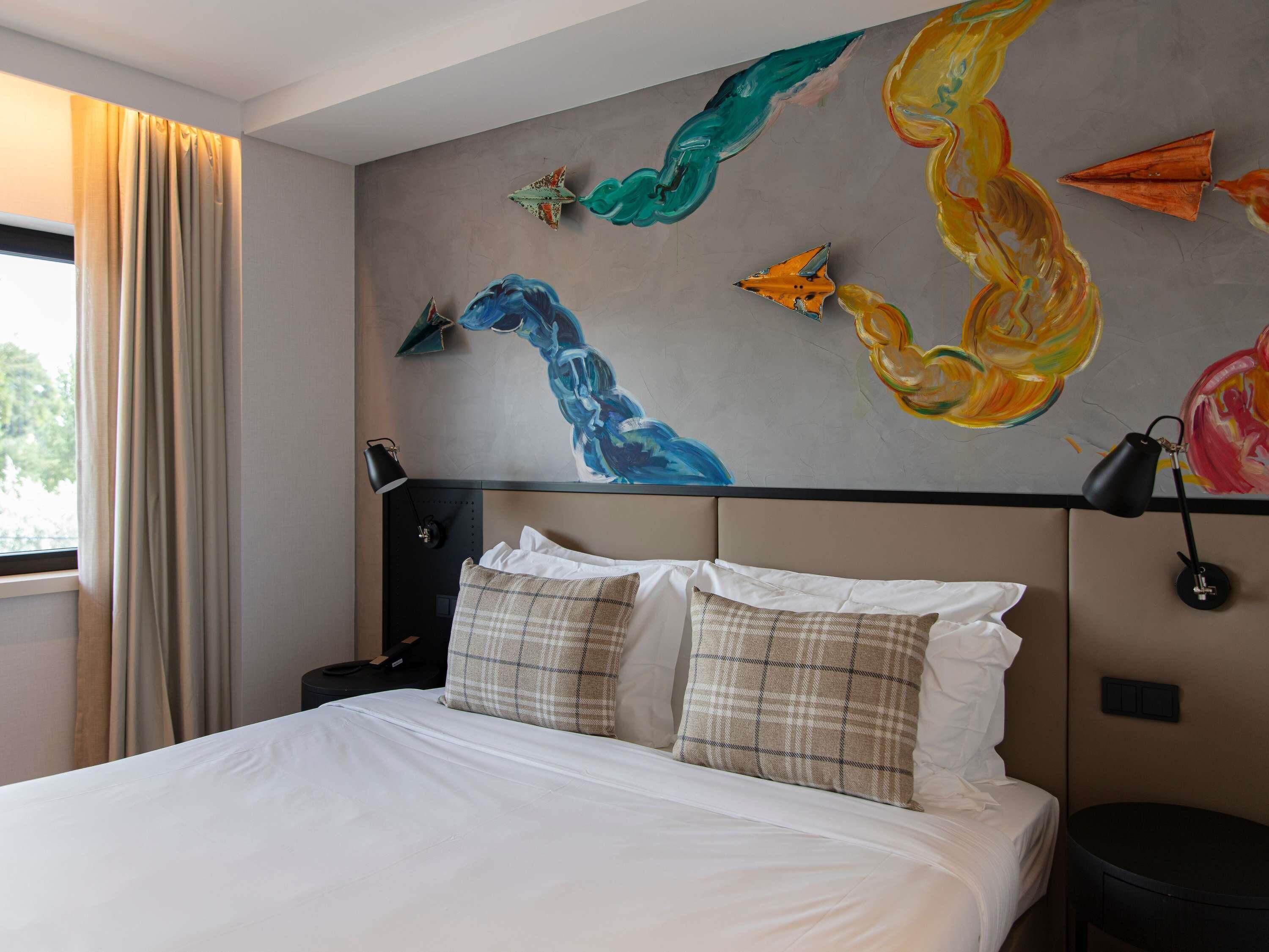 Luxury Suite, 1 King Bed | Premium bedding, minibar, in-room safe, desk