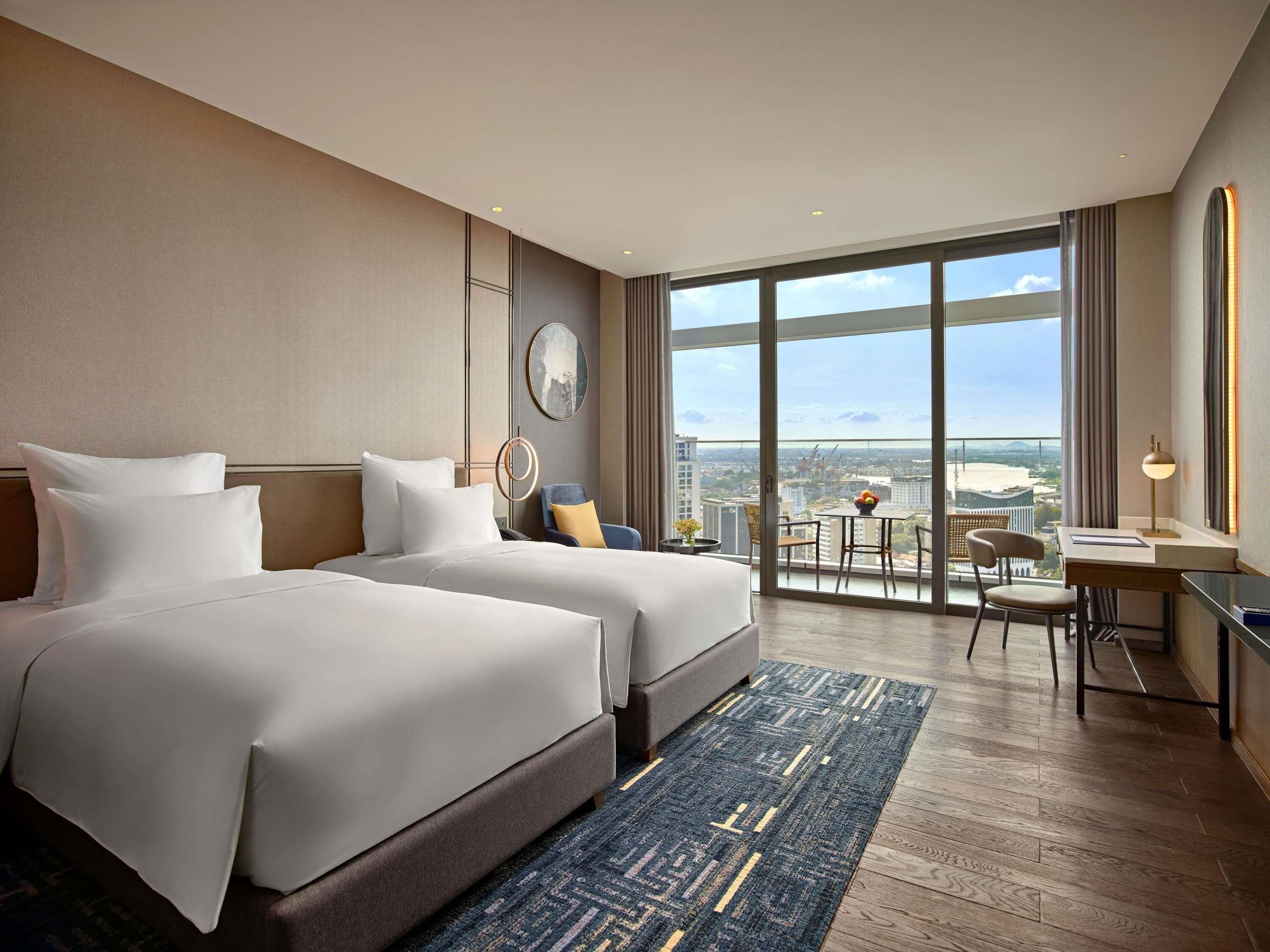 Minibar, in-room safe, desk, laptop workspace