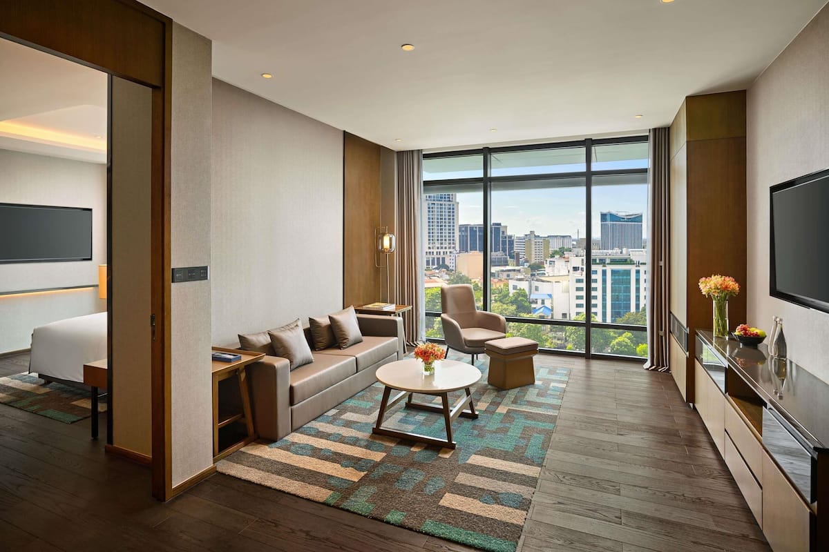 Departamento, 1 cama matrimonial | Minibar, caja de seguridad en la habitación y escritorio