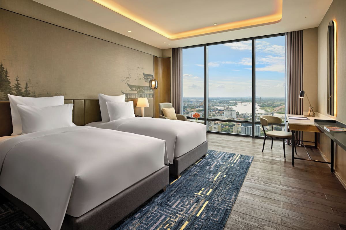 Deluxe Room, 2 Twin Beds, Club Lounge Access | City view