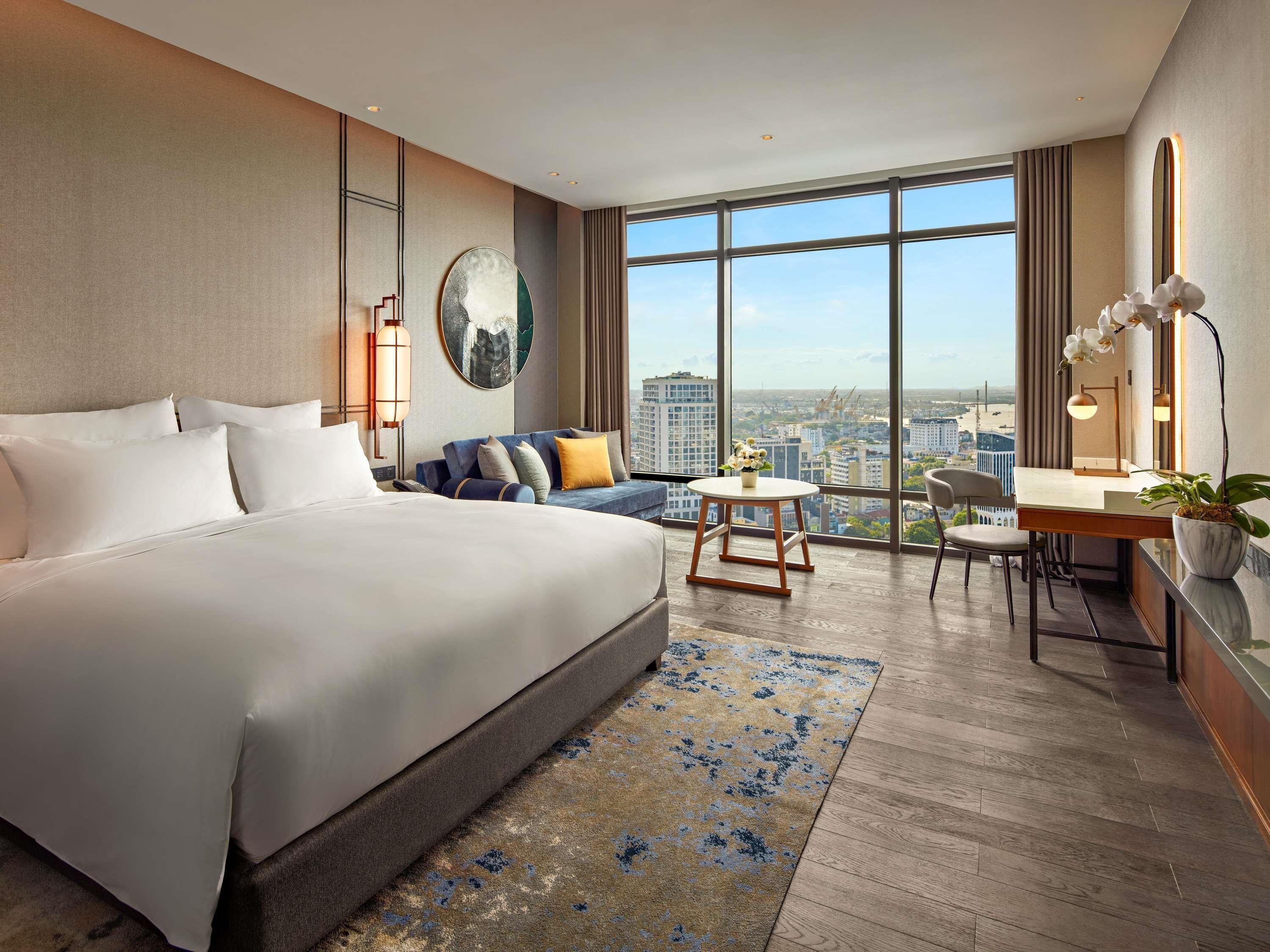 Superior Room, 1 King Bed