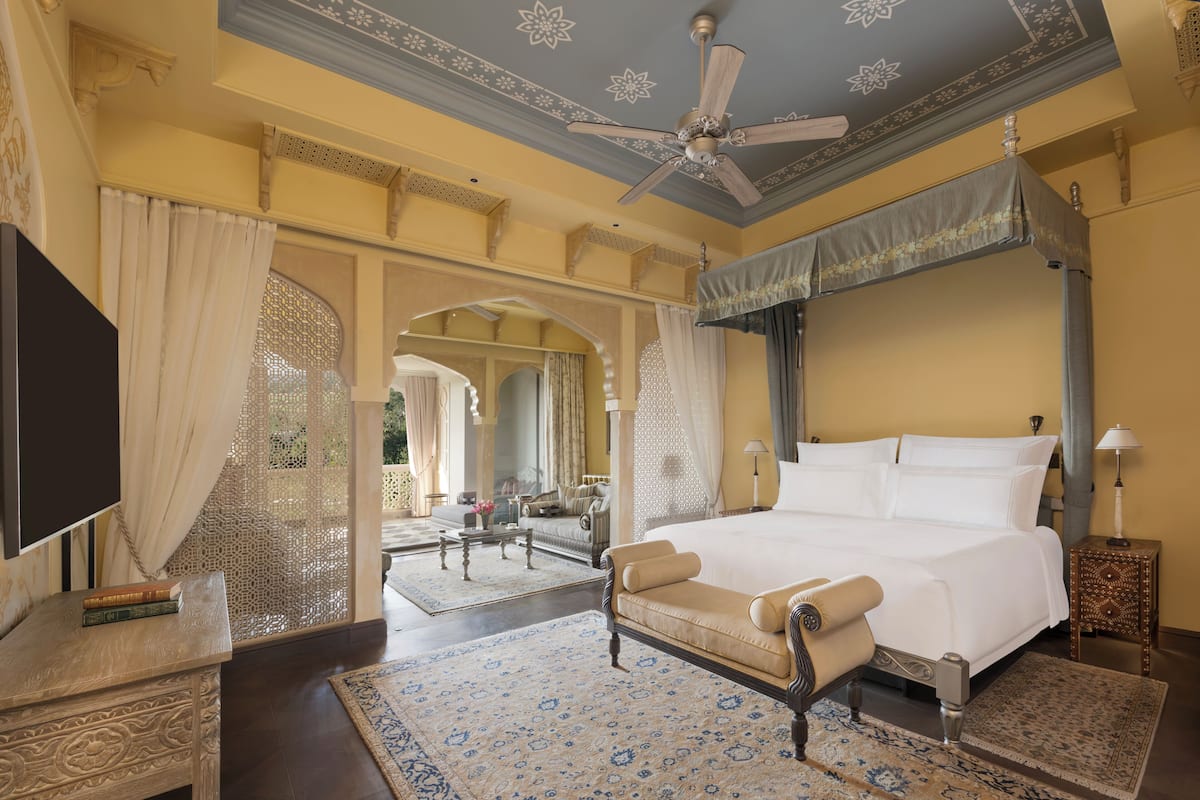 Junior Suite, 1 King Bed