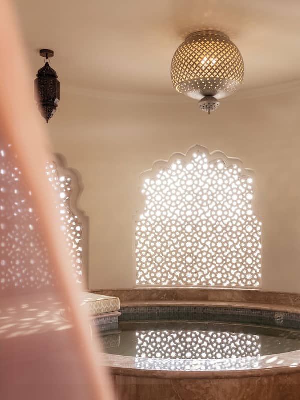 Landmark Room, 1 King Bed | Deep soaking bathtub