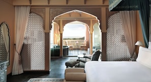 Chambre Standard, 1 trÚs grand lit | Literie de qualité, lit avec matelas en mousse à mémoire, minibar