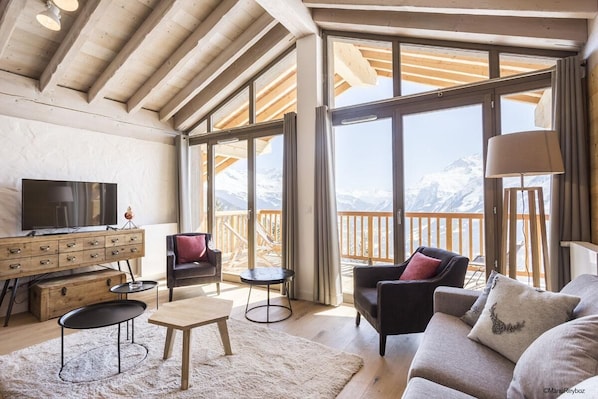 Living area - Wifi, sauna, balcony, parking, tv, ski locker, 125m², La Rosière (La Rosière Montvalezan)