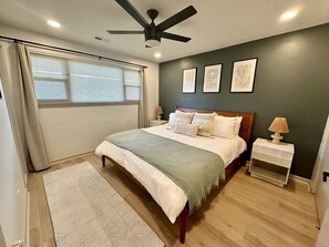 3 bedrooms, iron/ironing board, WiFi, bed sheets