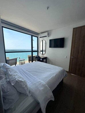 2 Schlafzimmer, Schreibtisch, Bügeleisen/Bügelbrett, WLAN