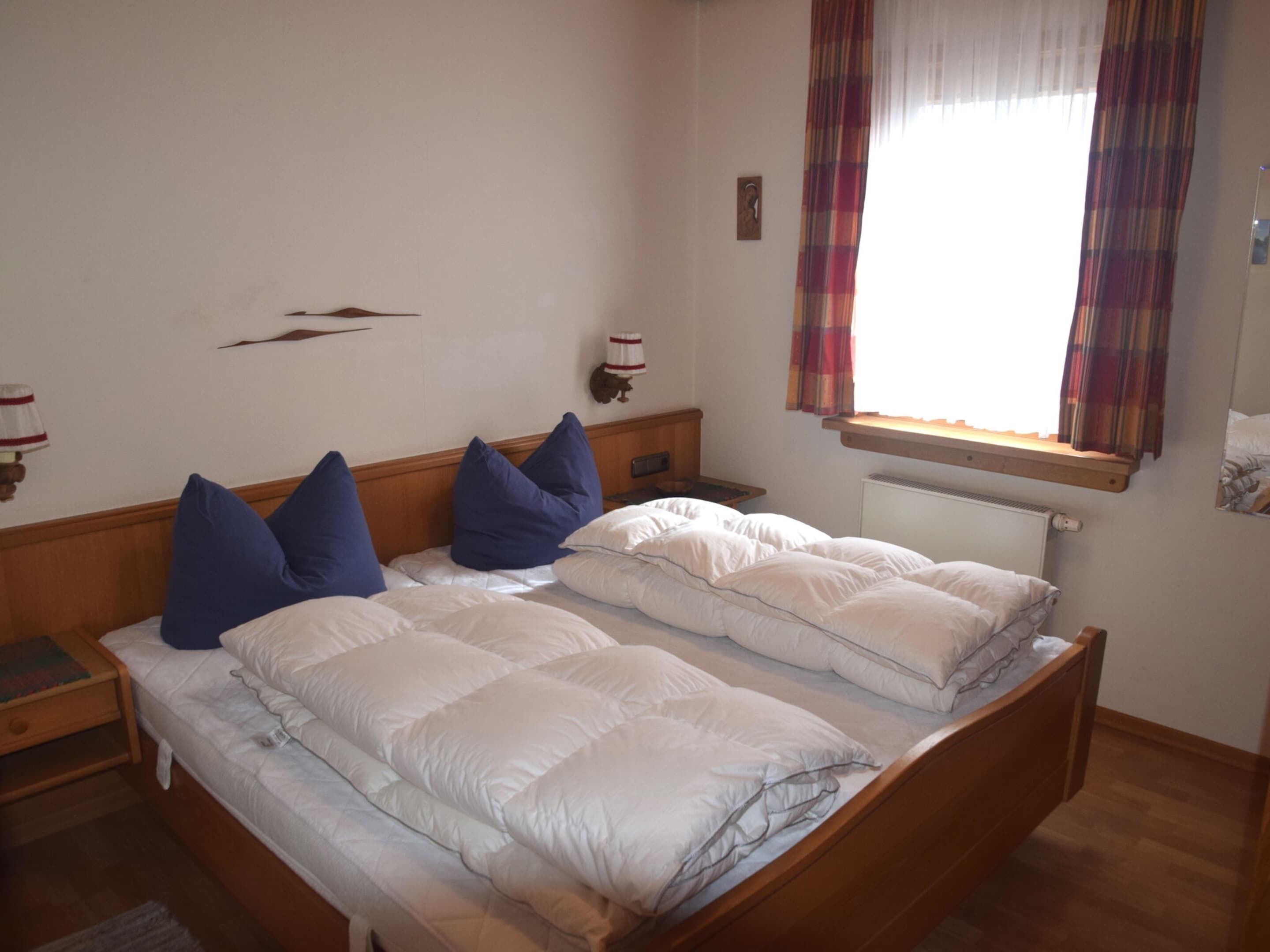 House | 2 bedrooms, individually furnished, bed sheets