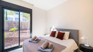 Villa | 4 habitaciones, muebles diferentes y ropa de cama