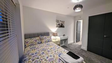 4 bedrooms, free WiFi, bed sheets