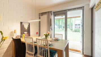 Chalet | Tempat makan