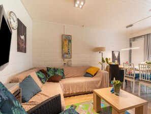 Chalet | Living area