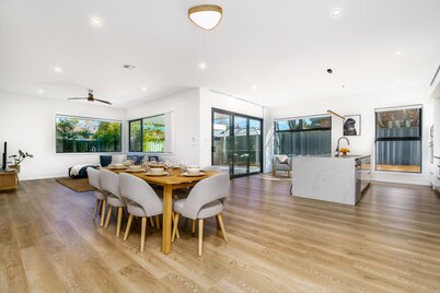 New 4 bedroom city home with Tesla charger