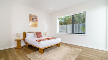 4 dormitorios, tabla de planchar con plancha, wifi y ropa de cama