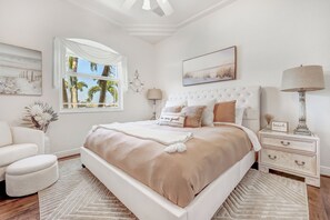 6 habitaciones, escritorio y tabla de planchar con plancha 