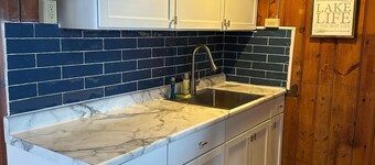 Li’l Yellow Cottage on the Sunrise Side