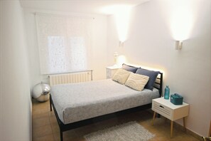 2 soverom, strykejern/-brett, wi-fi og sengetøy