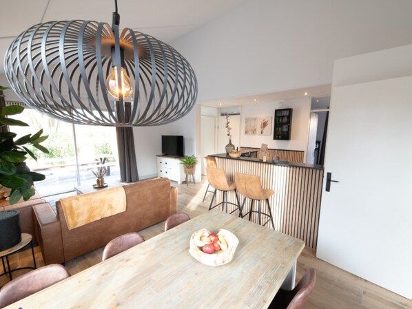 House | Dining - Holiday Home in Zevenhuizen With Sauna (Zevenhuizen)