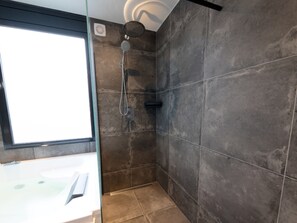 House | Bathroom