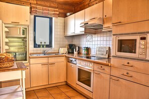 Huis, 2 slaapkamers, terras, uitzicht op tuin | Privékeuken