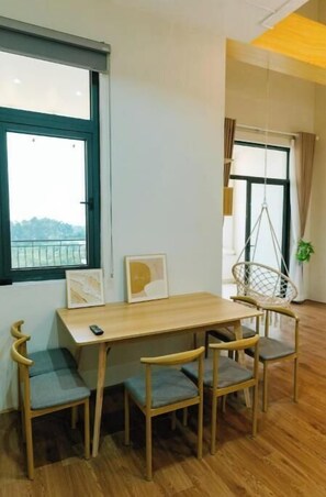 Dining - X-Stay Duplex Le Chan (Vinh Niem)