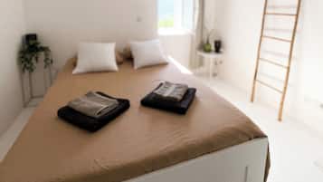 1 bedroom, iron/ironing board, free WiFi, bed sheets