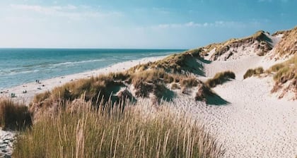 Stylish Westende Getaway