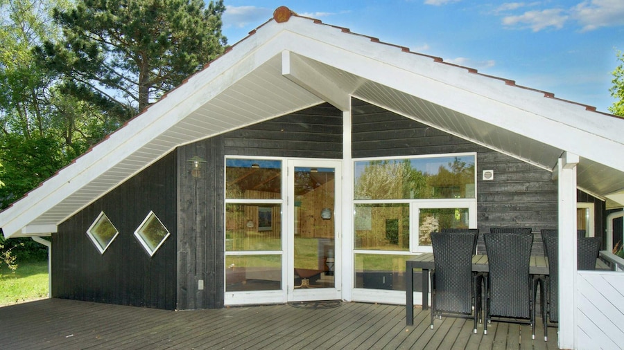 6 Person Holiday Home in Jaegerspris