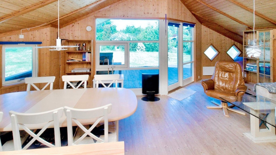 6 Person Holiday Home in Jaegerspris