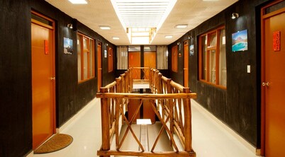 KW HOTEL