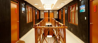 KW HOTEL