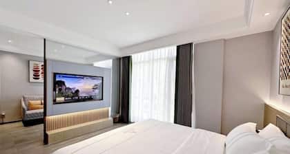 Jianshi Night Pearl Holiday Hotel (Traditional Chinese Medicine Hospital Branch)