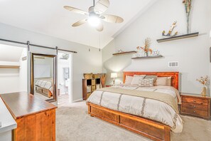 2 slaapkamers, een strijkplank/strijkijzer, reisbedje, wifi