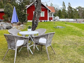 House | Dining - 4 Person Holiday Home in Graso (Gräsö)