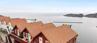 6 Person Holiday Home in Hellesoy-by Traum