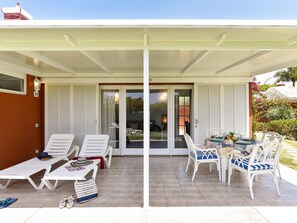 Bungalow | Dining - Bungalow in Maspalomas Near Beaches & Pool (San Bartolomé de Tirajana)