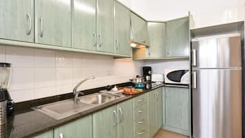 Bungalow | Private kitchen | High chair