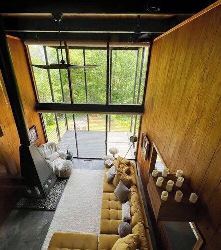 Mr. Swanky Mid Modern Century /5 Decks/190" 4K Screen