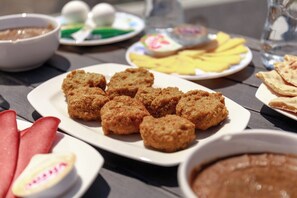 Free daily local cuisine breakfast